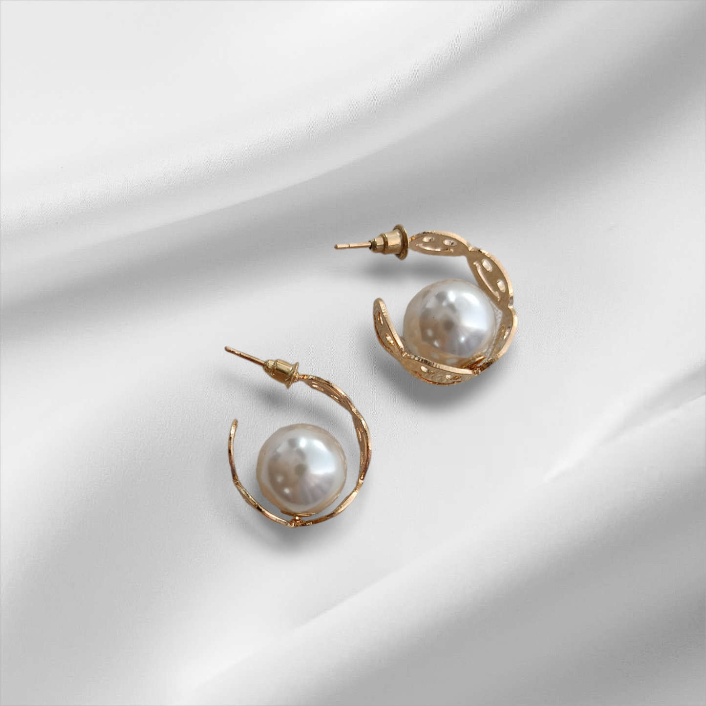 Smiley Pearl Hoops