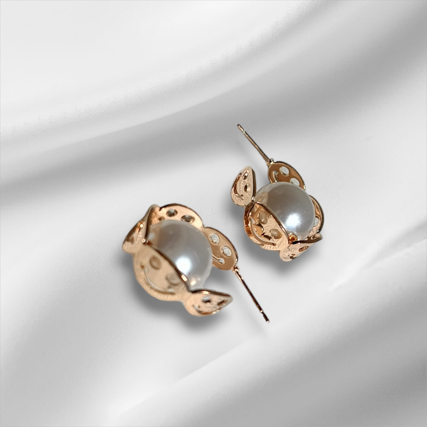 Smiley Pearl Hoops