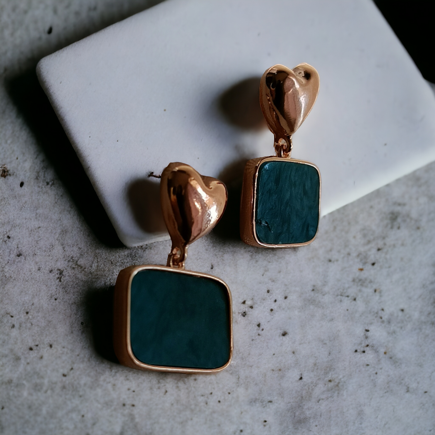 Peacock green Heart Earring
