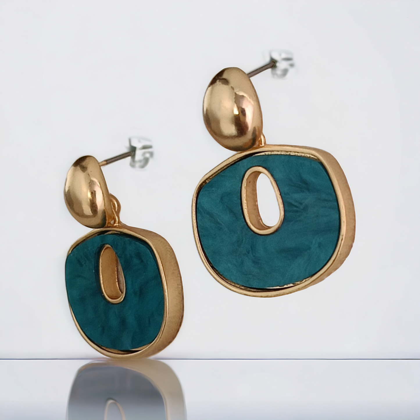 Dazzling Peacock green Earring