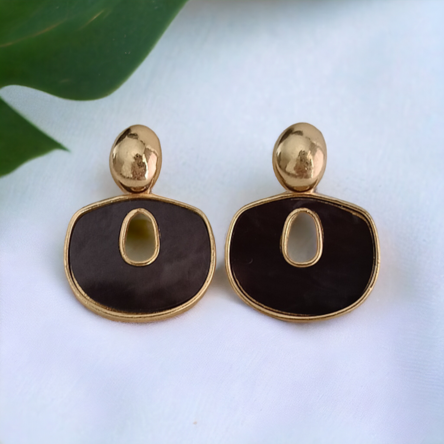 Dazzling Black Earrings