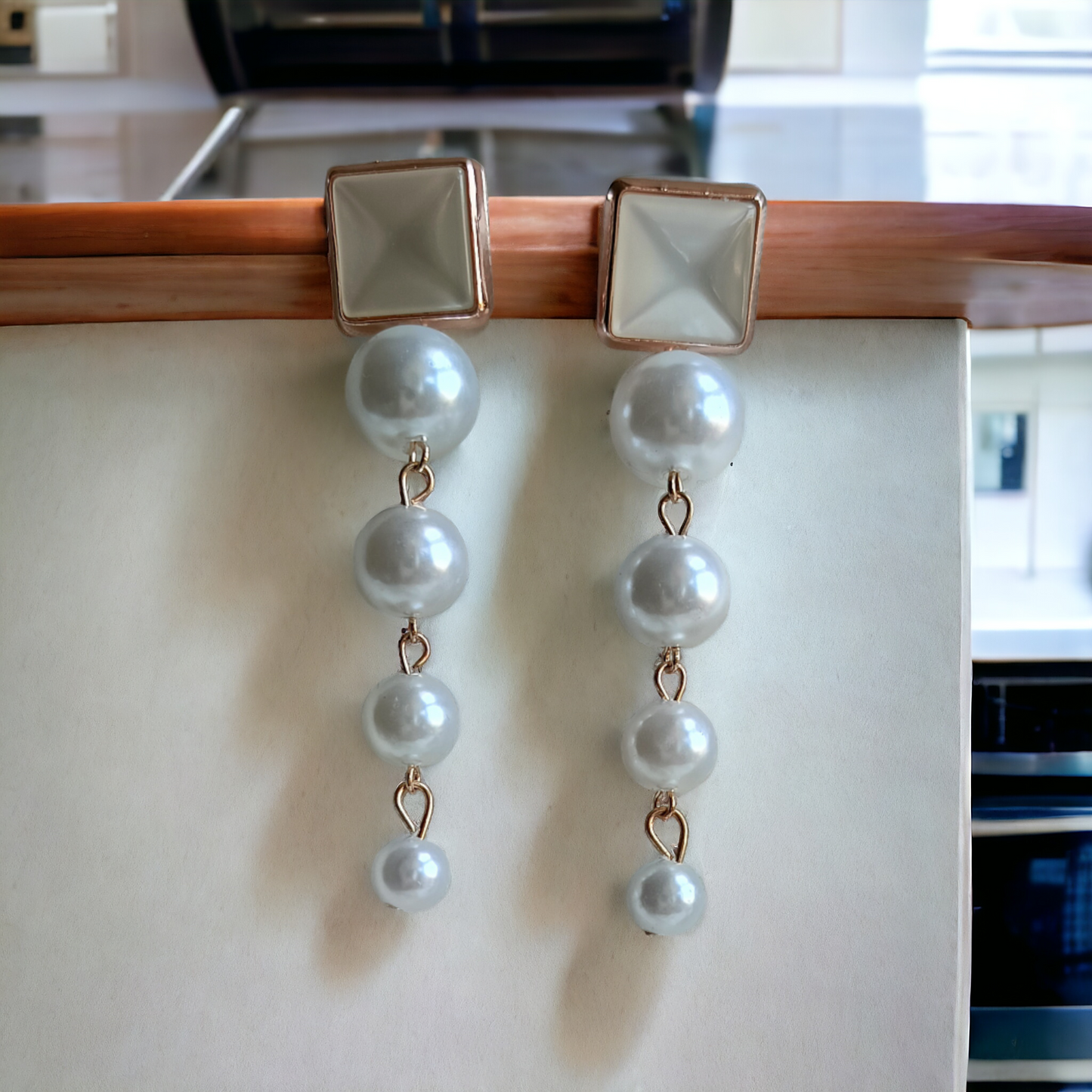 Pearl Dangler Earring