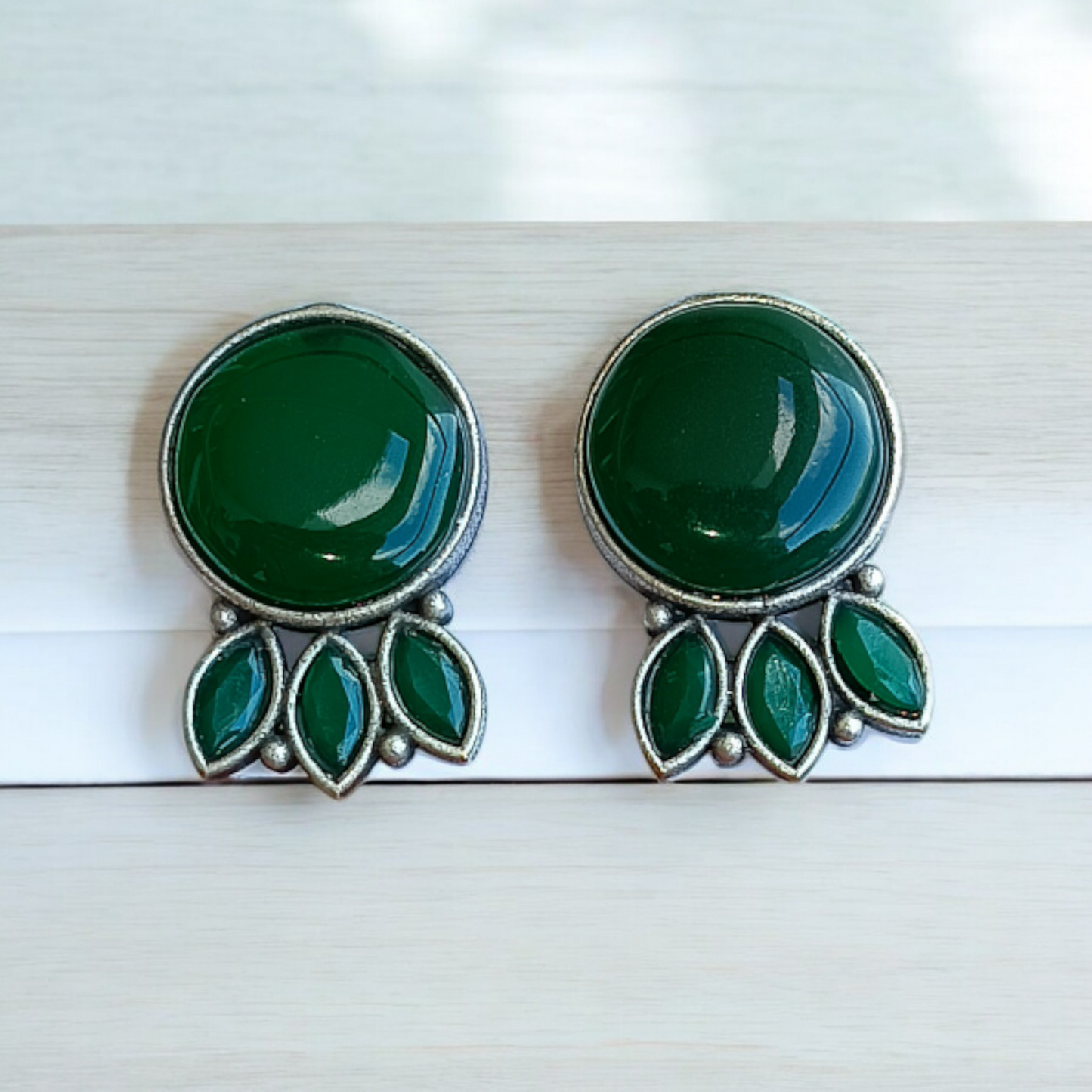 Green Monalisa Stud Earring