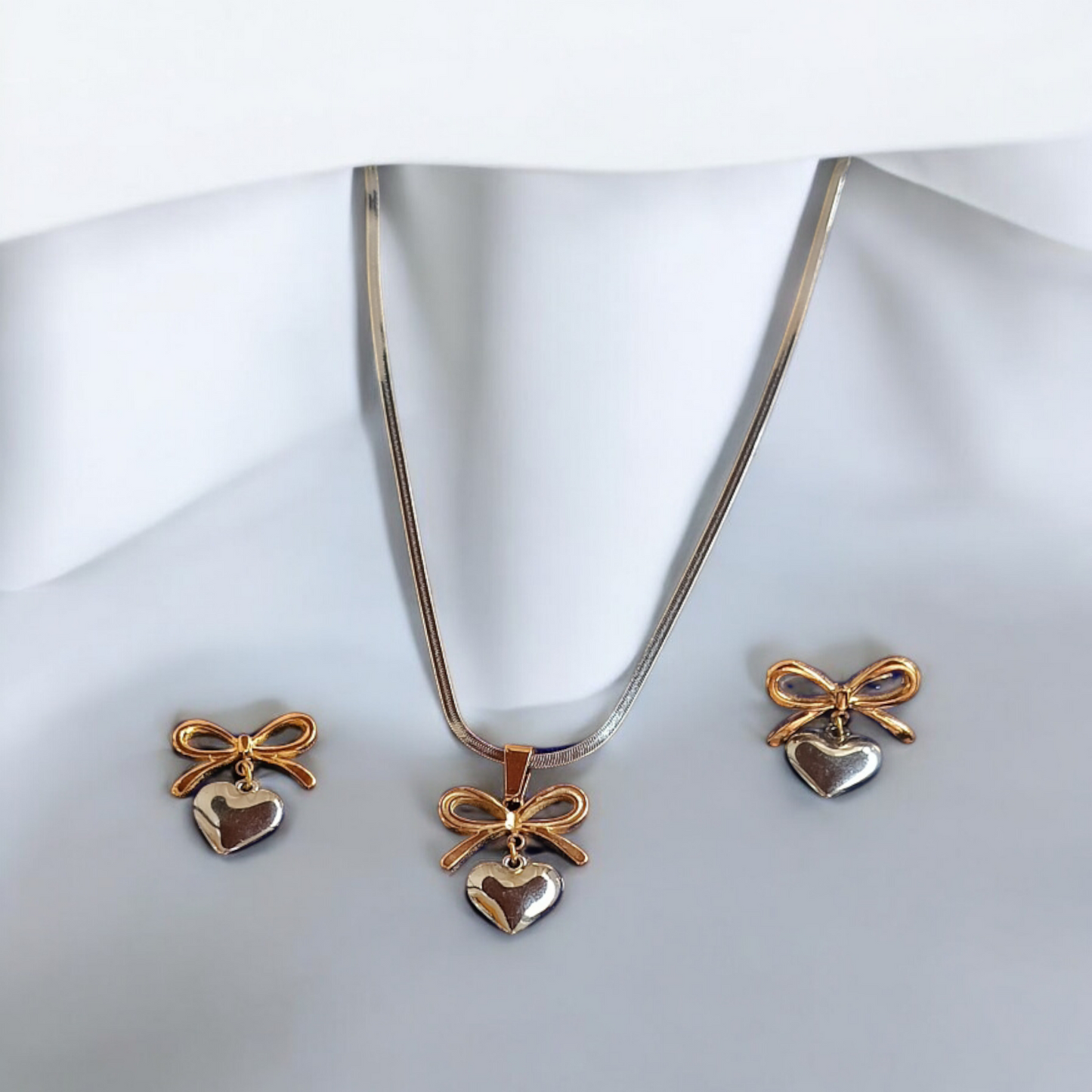 Bow & Heart Pendent Silver chian Necklace