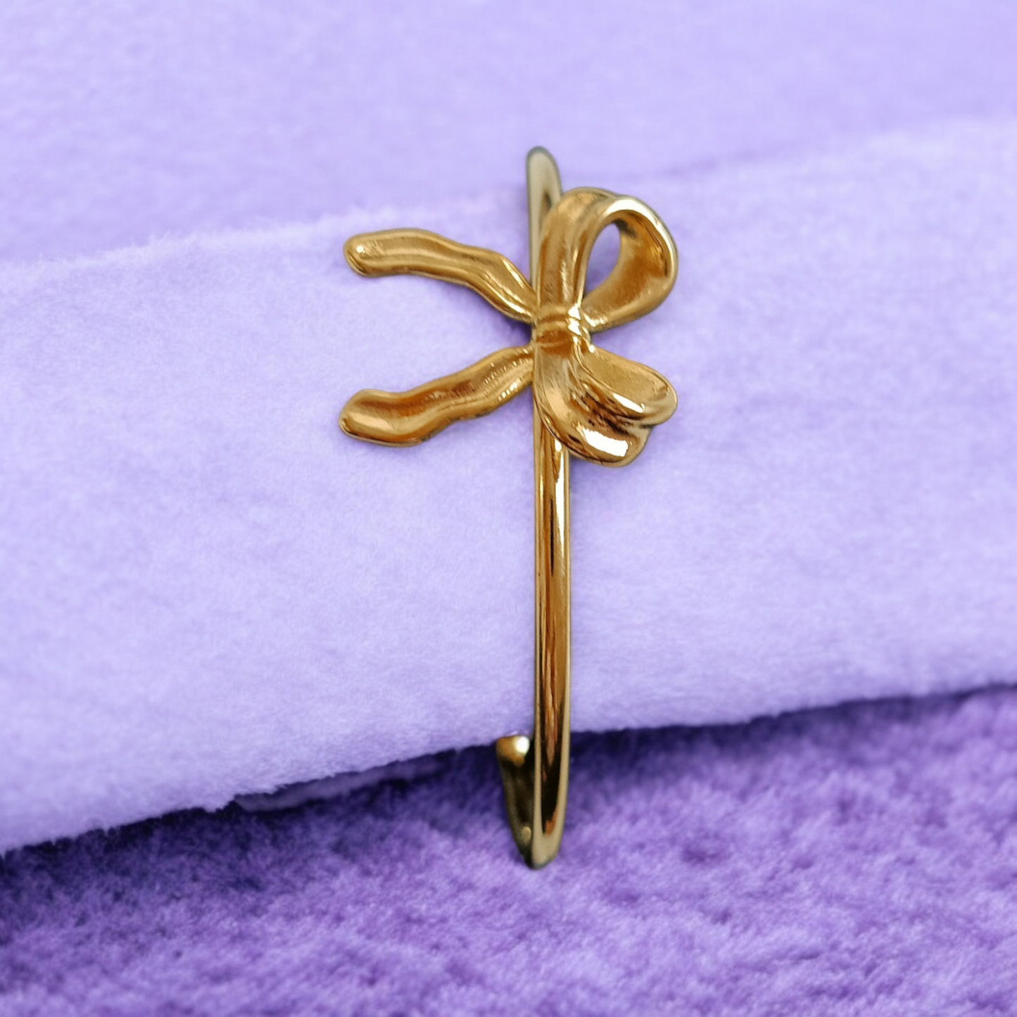 Classic Gold Ribbon Bracelet