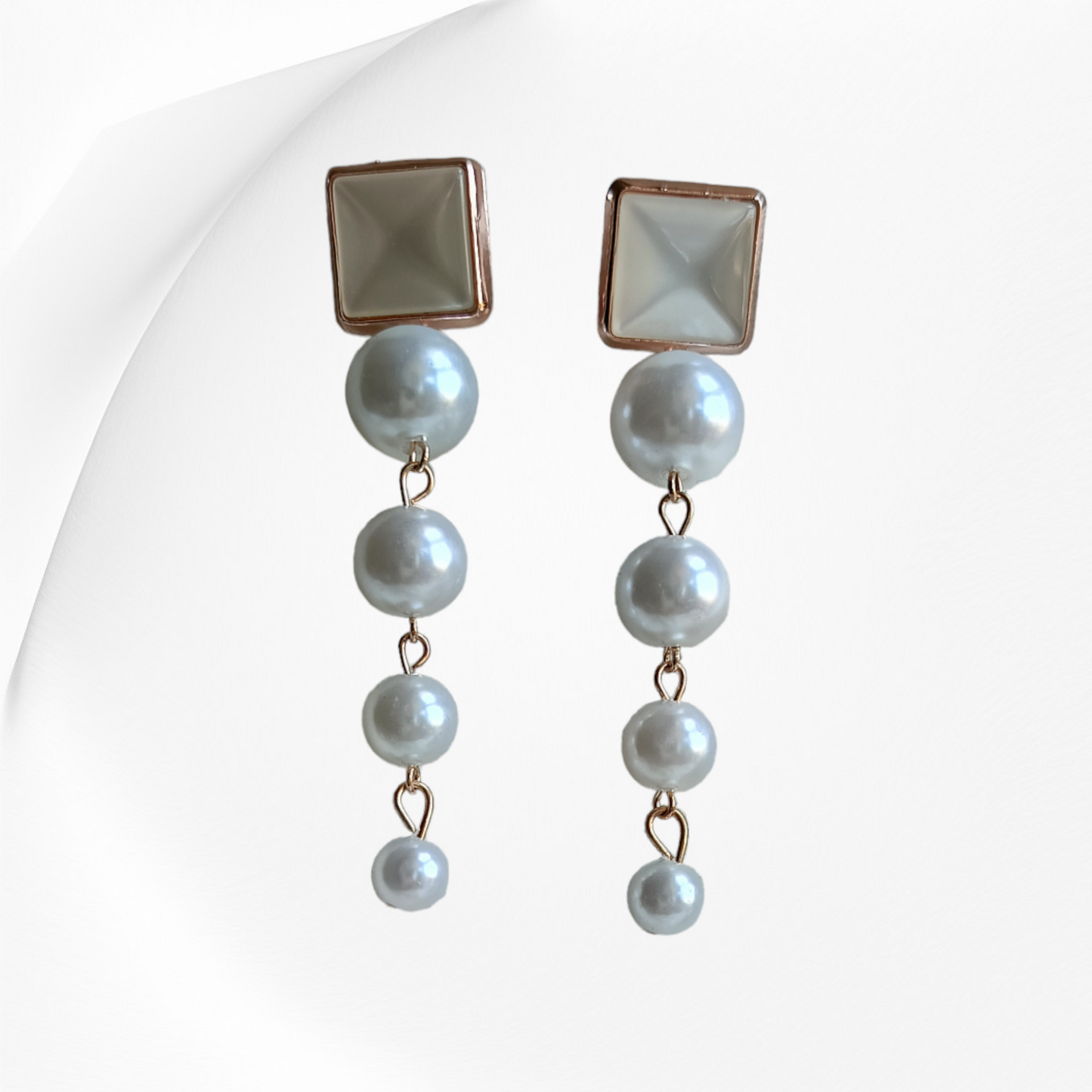 Pearl Dangler Earring