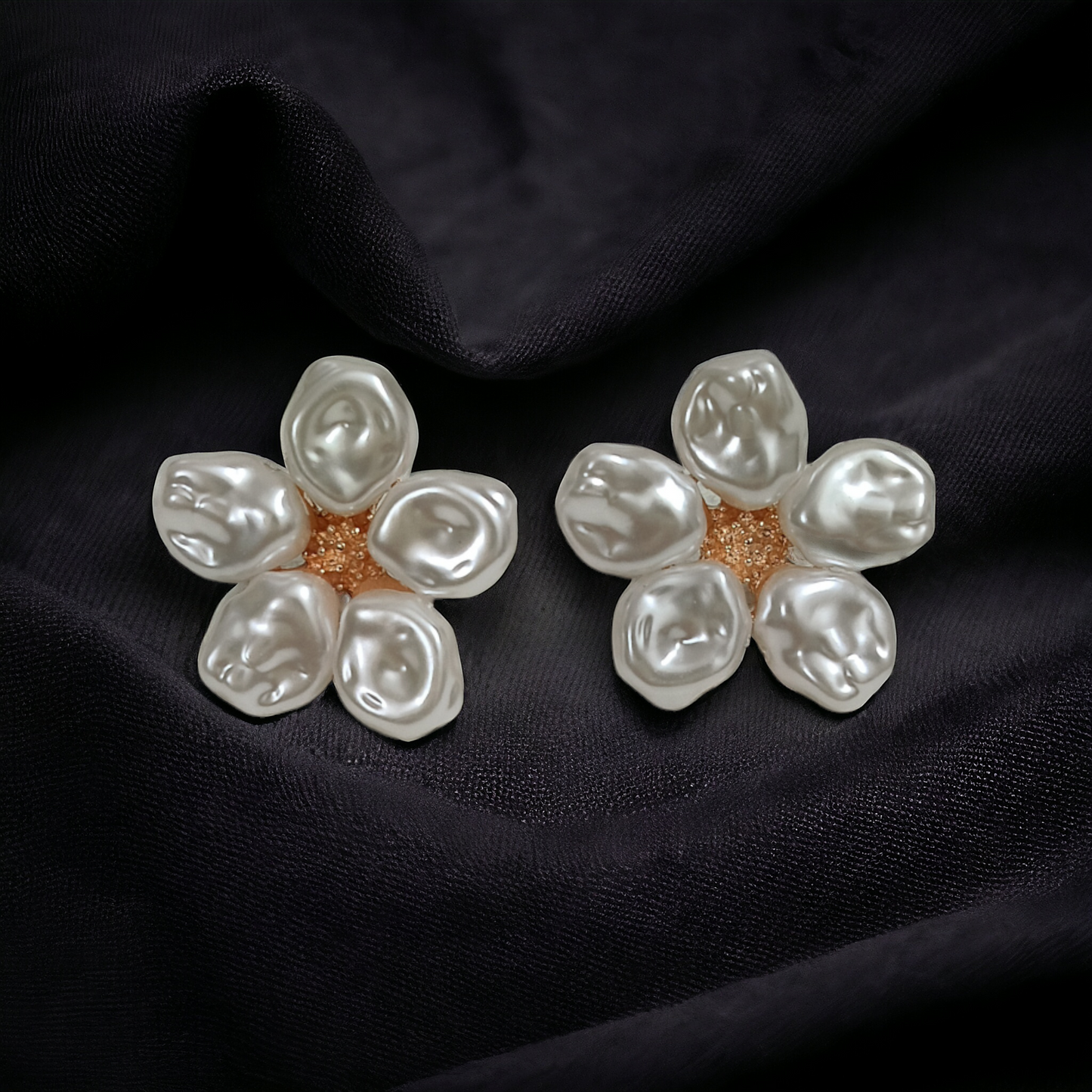 White Flower Stud