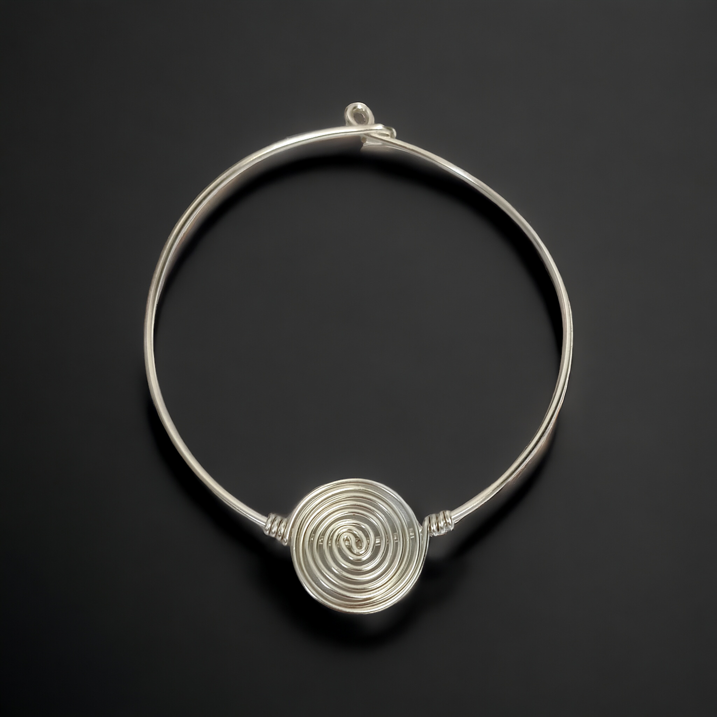 Silver Spiral Hasli