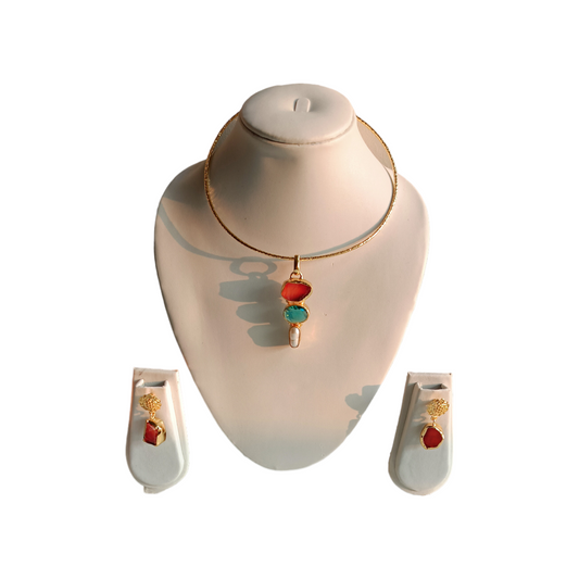 Aqua- Red Stones Brass Hasli