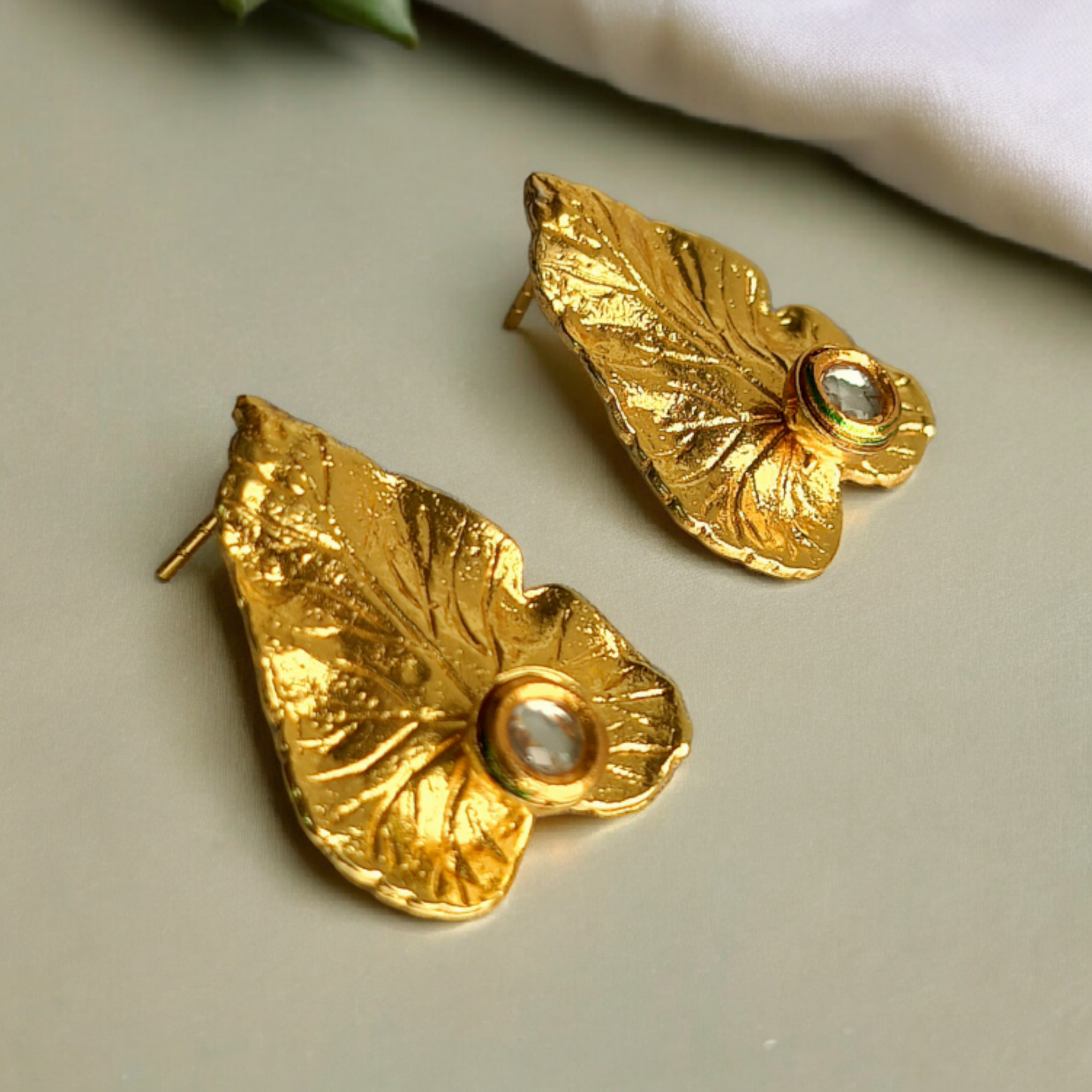 Vintage Leaf Earring