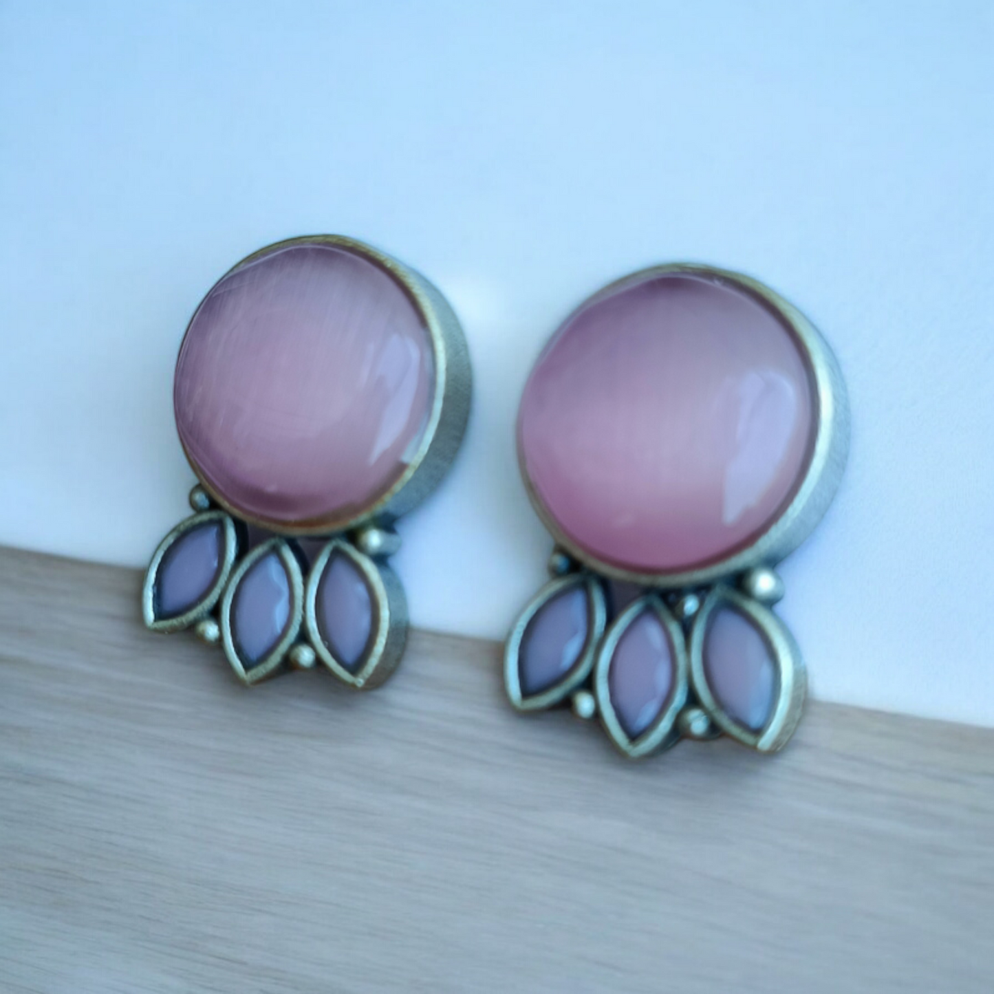 Pink Monalisa Stud Earring
