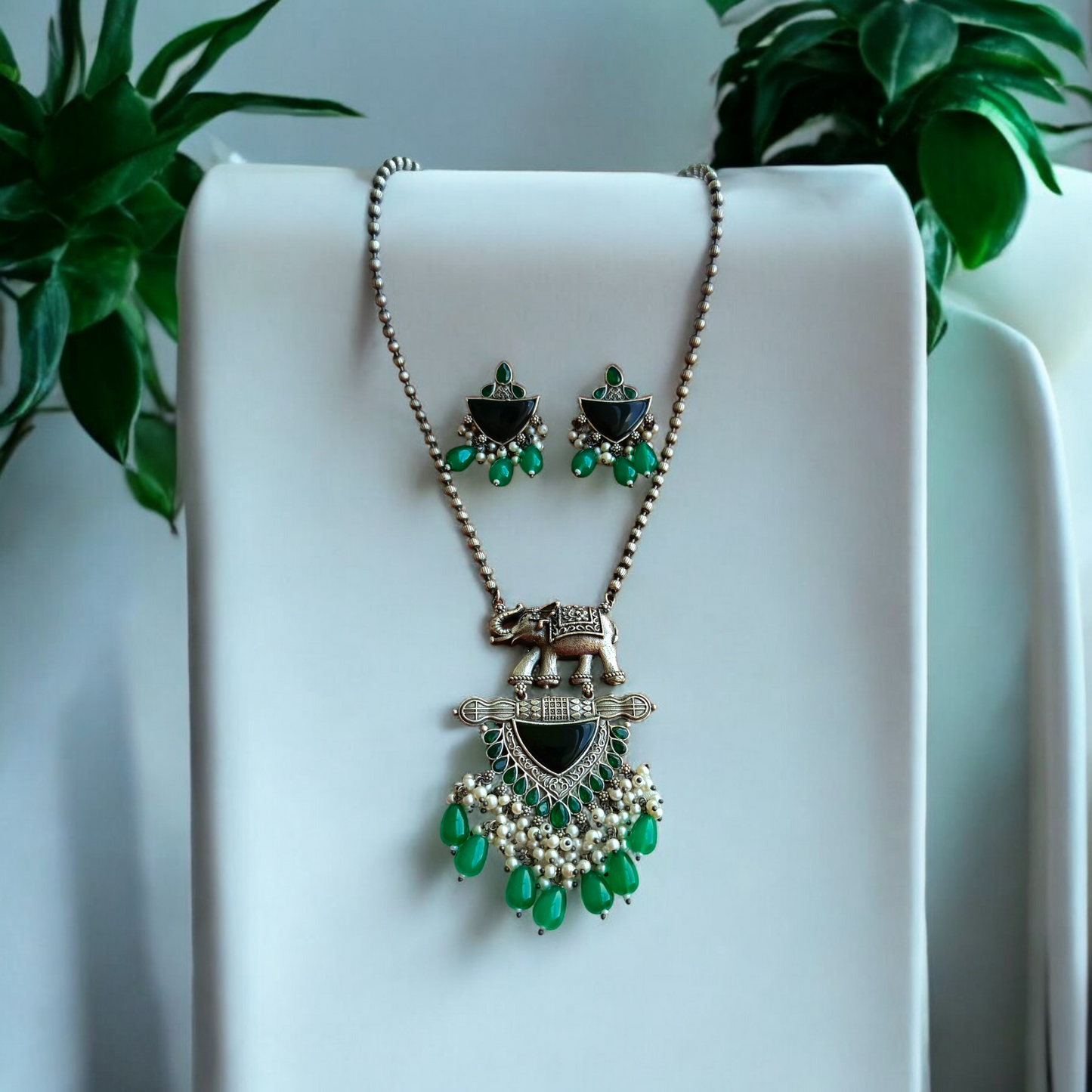Blue Monalisa Stone Elephant Necklace Set
