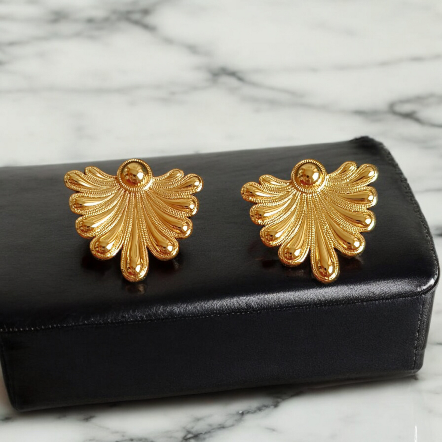 Cleon Stud Earrings