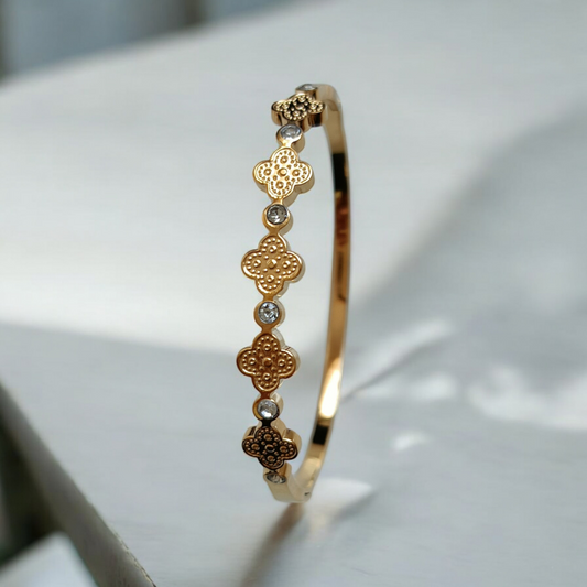 Clover Stone Bangle Bracelet