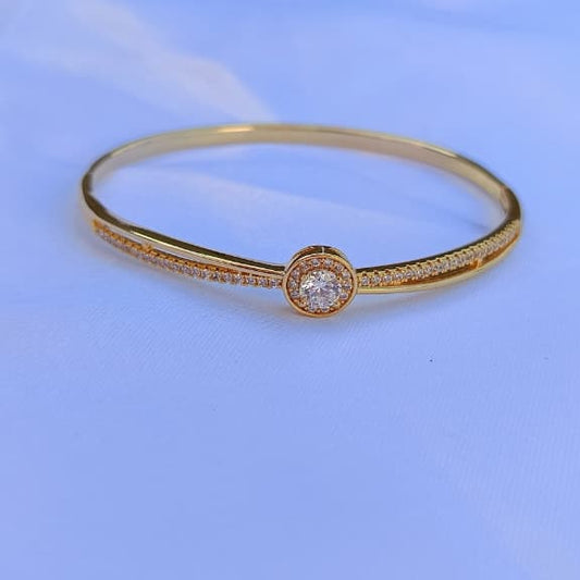 18k Gold Plated Solitaire  Bangel Bracelet