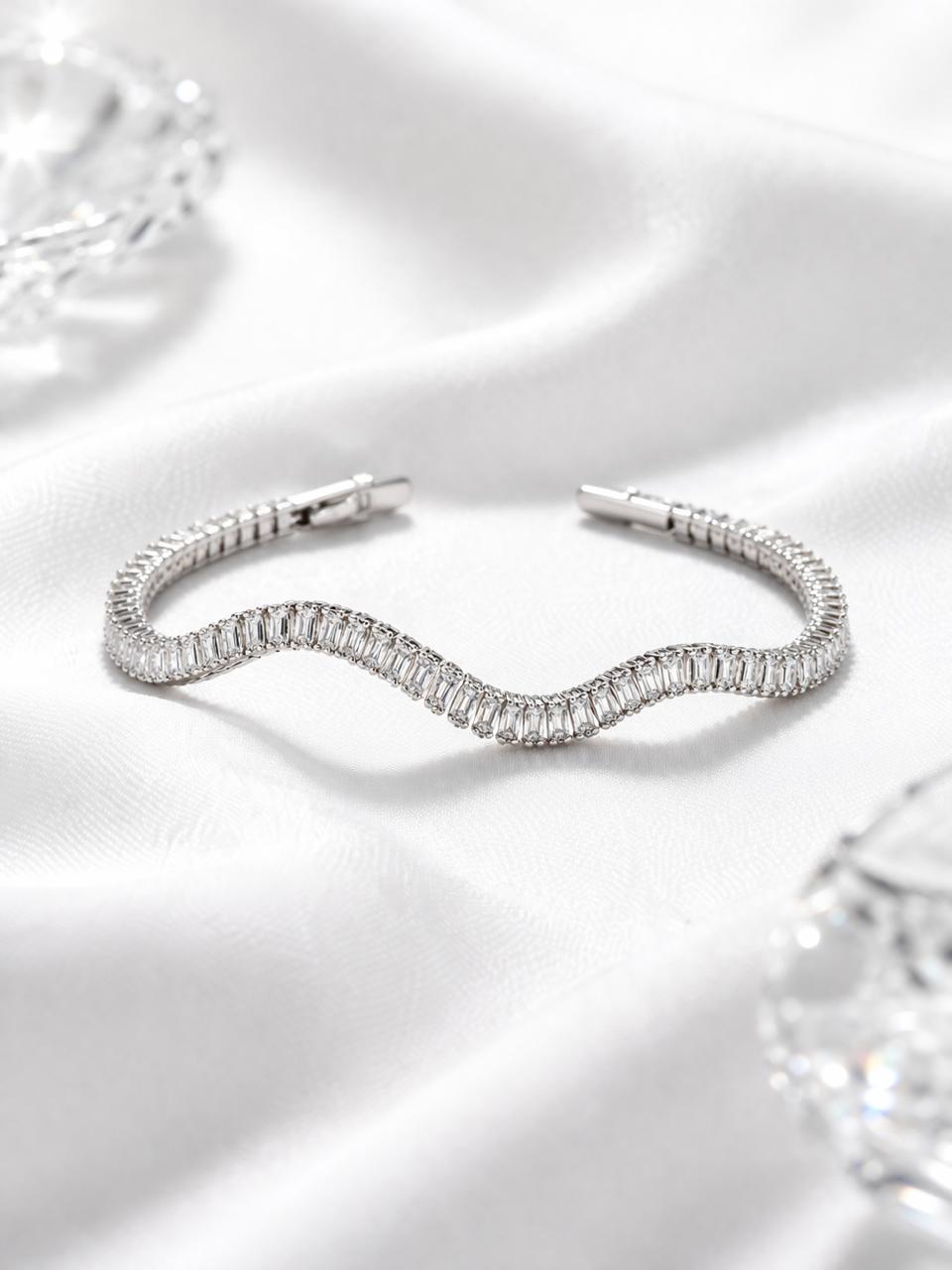 Dimond Flow Tennis Bracelet -silver plated