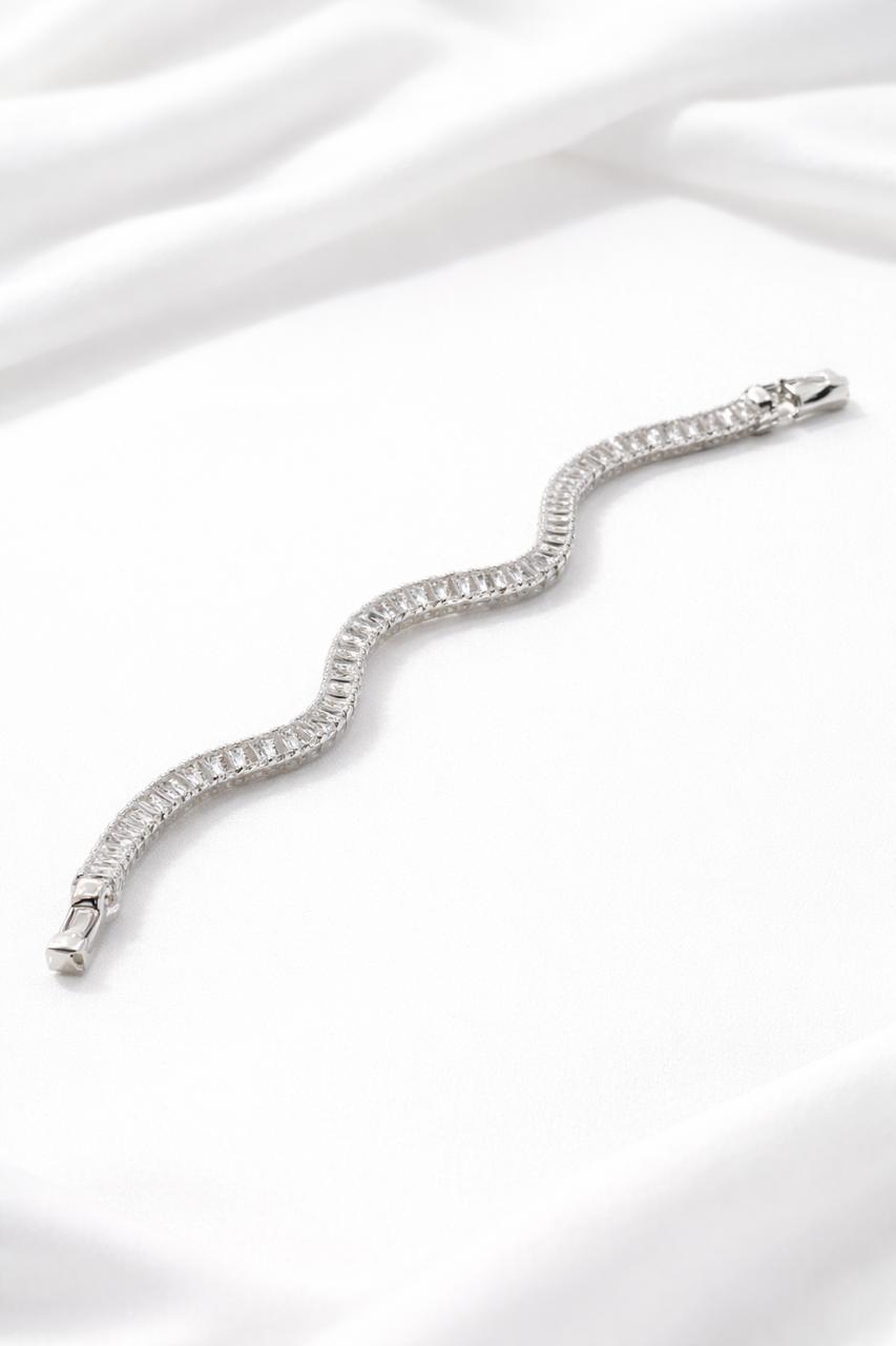 Dimond Flow Tennis Bracelet -silver plated